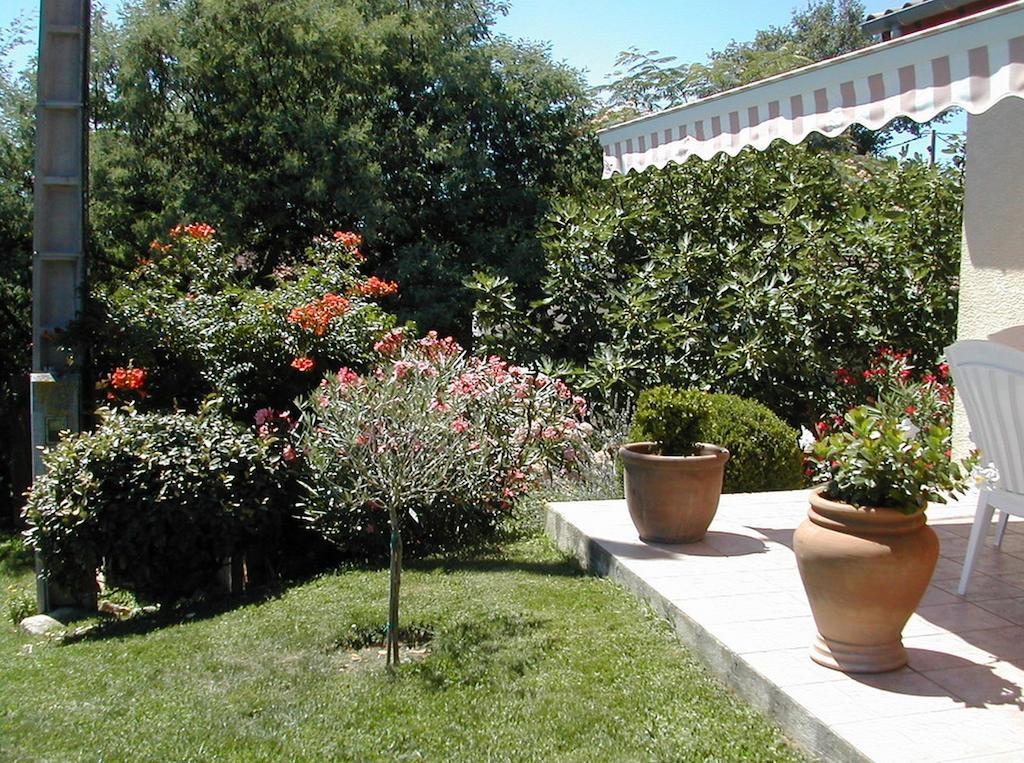 Gite Au Bouzigues Monlaur-Bernet Room photo